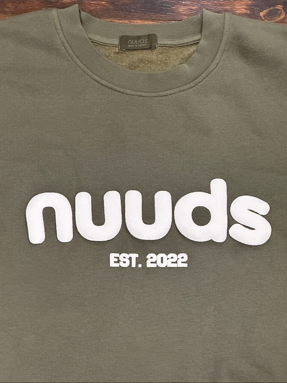 🟢 Nuuds Sage Green Crewneck Sweatshirt Women’s L NWOT EST 2022 Cozy - Picture 3 of 7